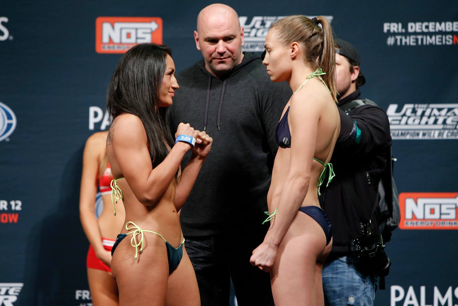 Carla Esparza vs Rose Namajunas 11-12-14 at the Ultimate Fighter 20 Finale ...