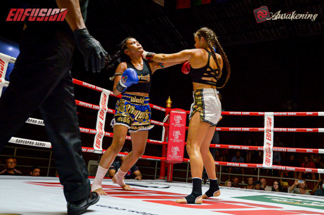 Jasmin Lopez punching Kulabped Sor Sorpichai at Enfusion Contenders Documentary Fight Night 4th July